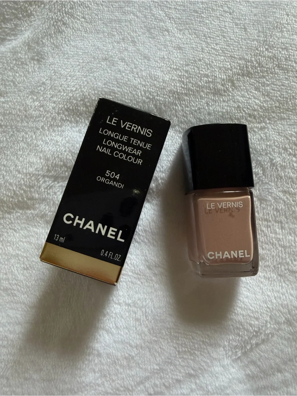 Discontinued Chanel longwear nail color in Organdi